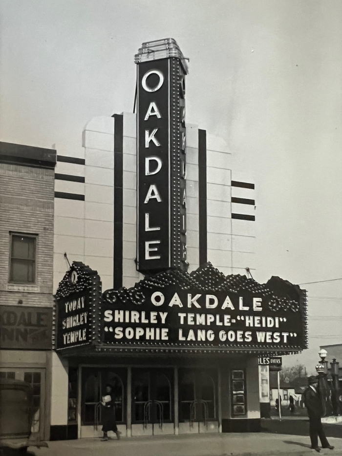 Oakdale Theatre - Oakdale Theatre Hazel Park Mi 1937 As Johnson Photo  (newer photo)